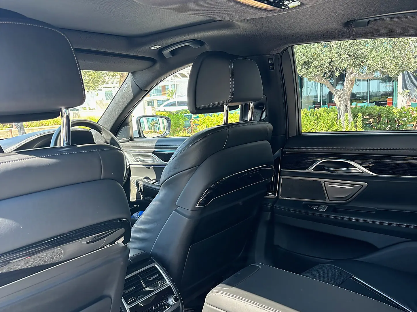BMW 740e - rear passenger seating