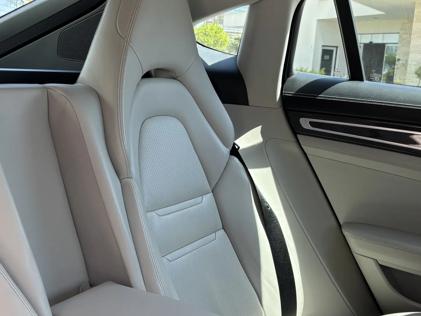Porsche Panamera 4 - leather front comfort seats